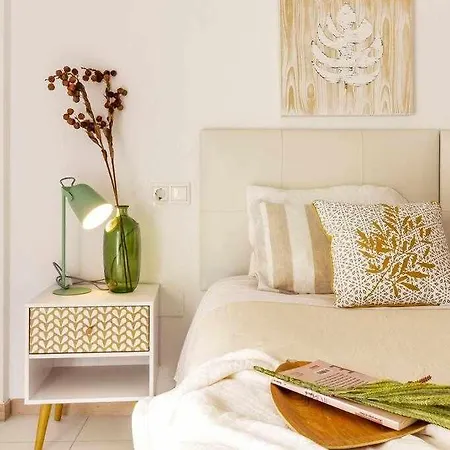 Pink Vistabella Sunrise Apartment *